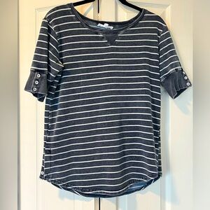Striped distressed blue top sz XS